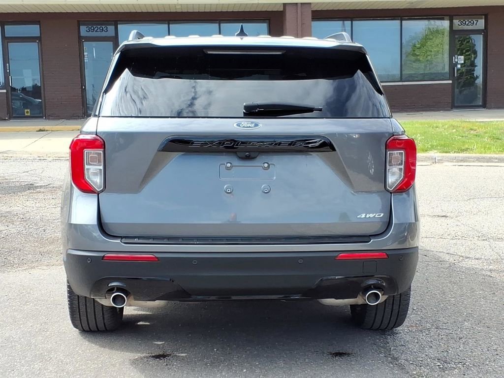 Certified 2023 Ford Explorer ST-Line AWD/4WD image 4