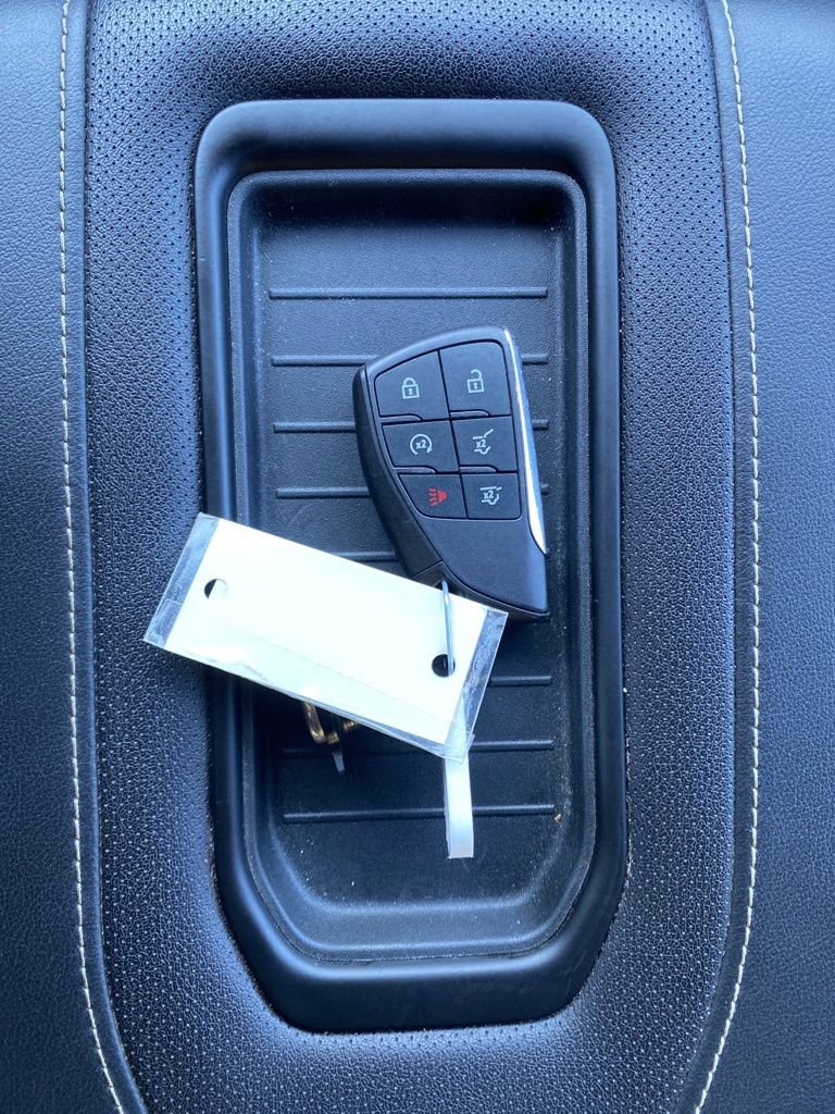 Used 2024 GMC Yukon XL SLT AWD/4WD image 33