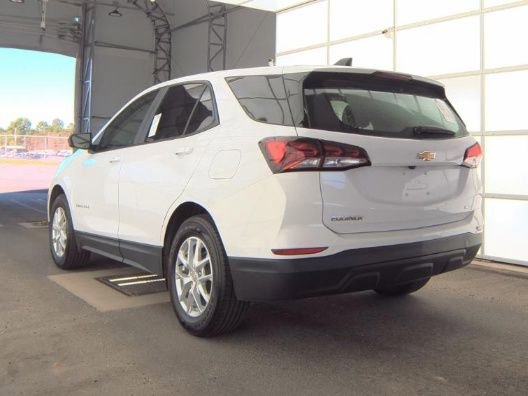 Used 2023 Chevrolet Equinox LS w/ LS Convenience Package AWD/4WD image 10