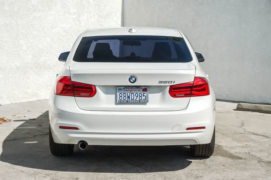 Used 2018 BMW 320i Sedan RWD image 7