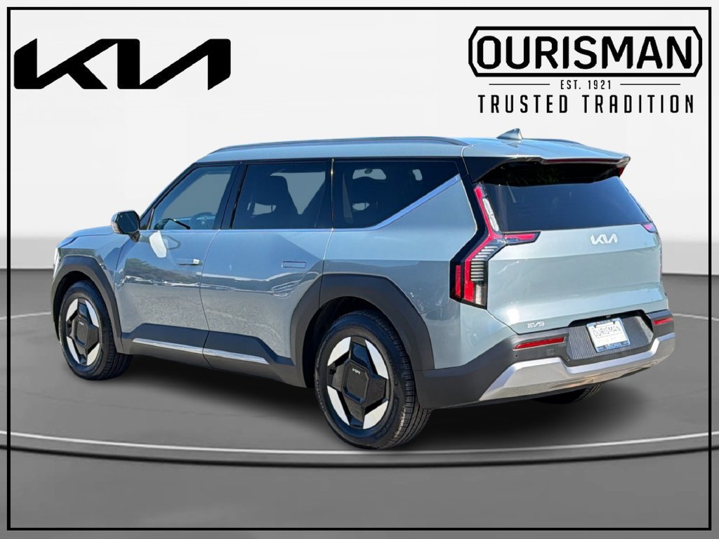 Certified 2024 Kia EV9 Wind AWD/4WD image 3