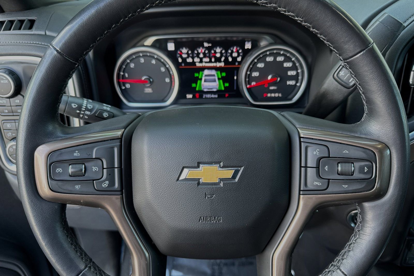 Used 2022 Chevrolet Silverado 1500 High Country w/ Z71 Off-Road Package AWD/4WD image 35