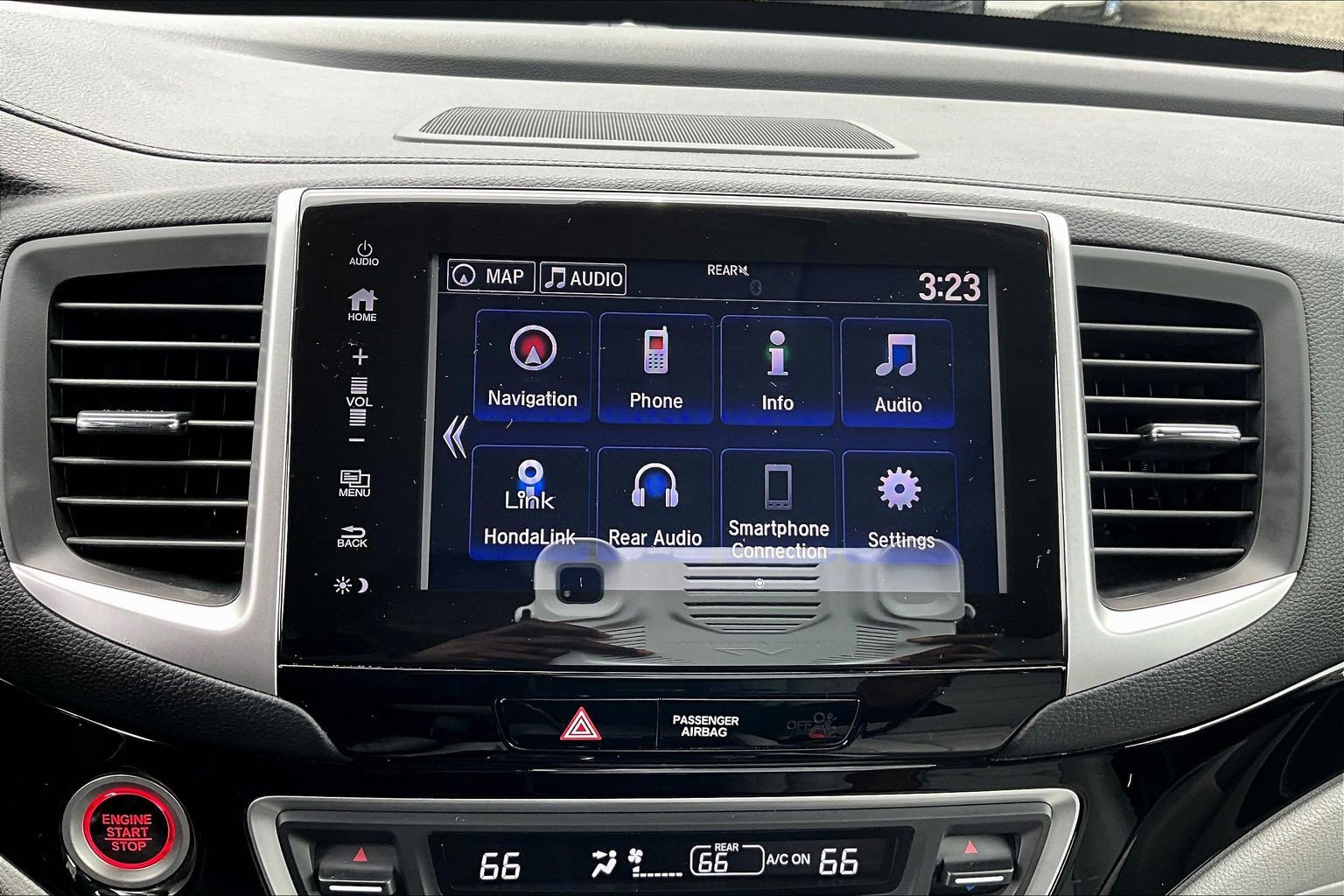 Used 2017 Honda Pilot Touring image 24
