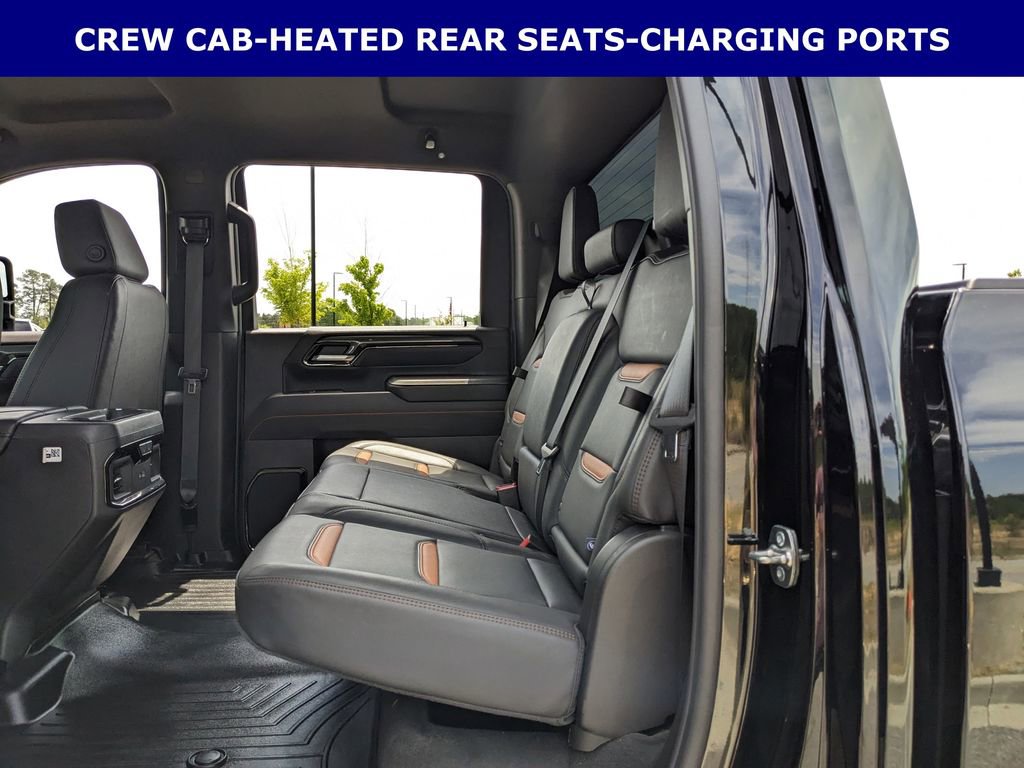 Used 2025 GMC Sierra 2500 AT4 image 19