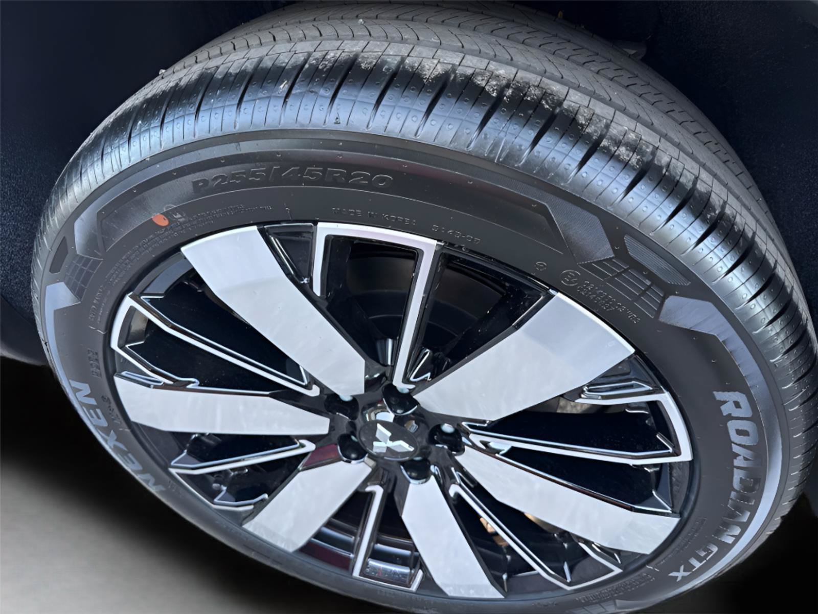 New 2026 Mitsubishi Outlander SE FWD image 14