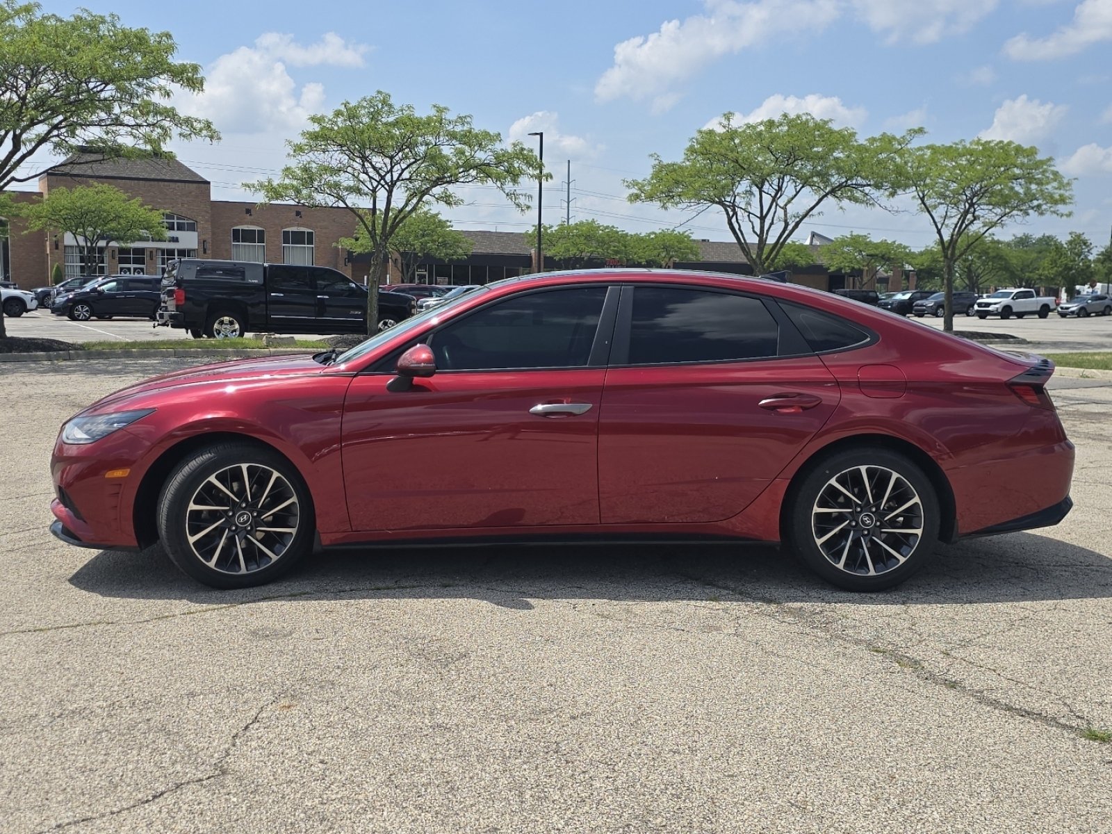 Used 2023 Hyundai Sonata Limited FWD image 13