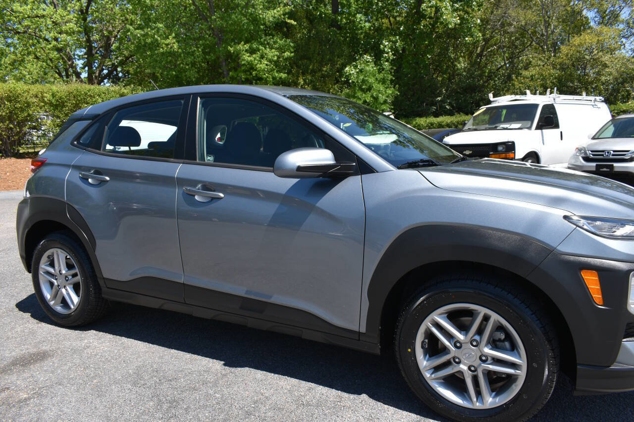 Used 2021 Hyundai Kona SE FWD image 25