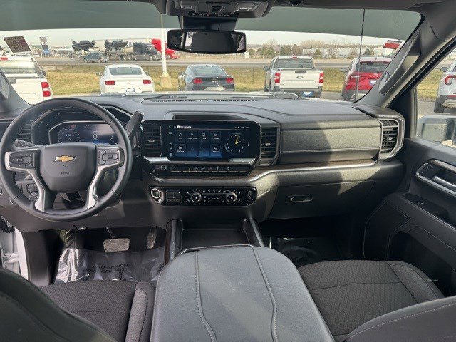 Used 2025 Chevrolet Silverado 2500 LT w/ All Star Edition image 31