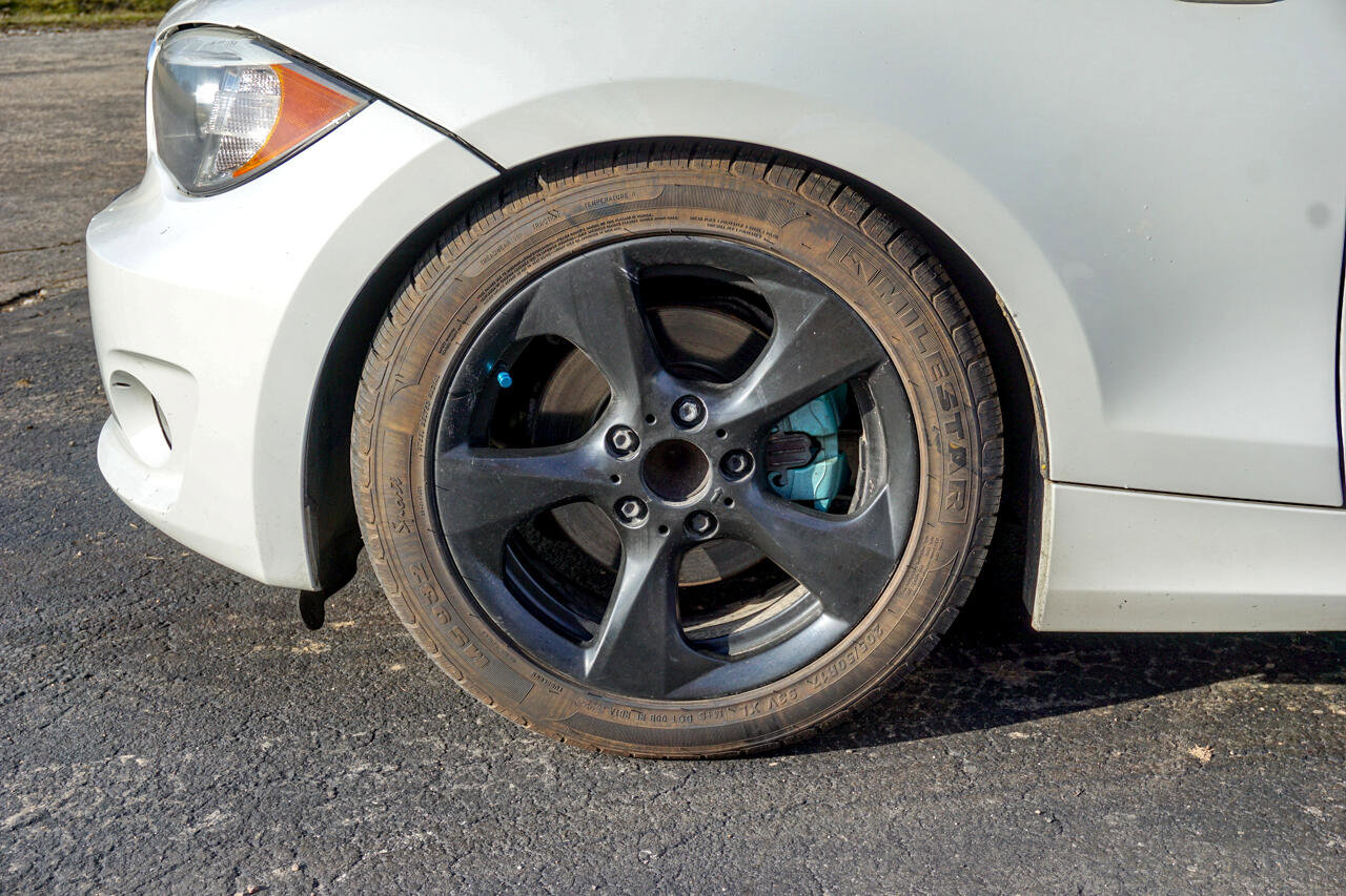 Used 2012 BMW 128i Convertible image 29