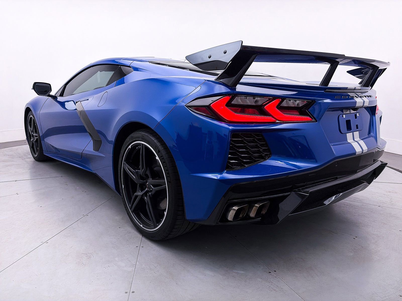 Used 2020 Chevrolet Corvette Stingray Premium Cpe w/ 3LT Preferred Equipment Group image 13