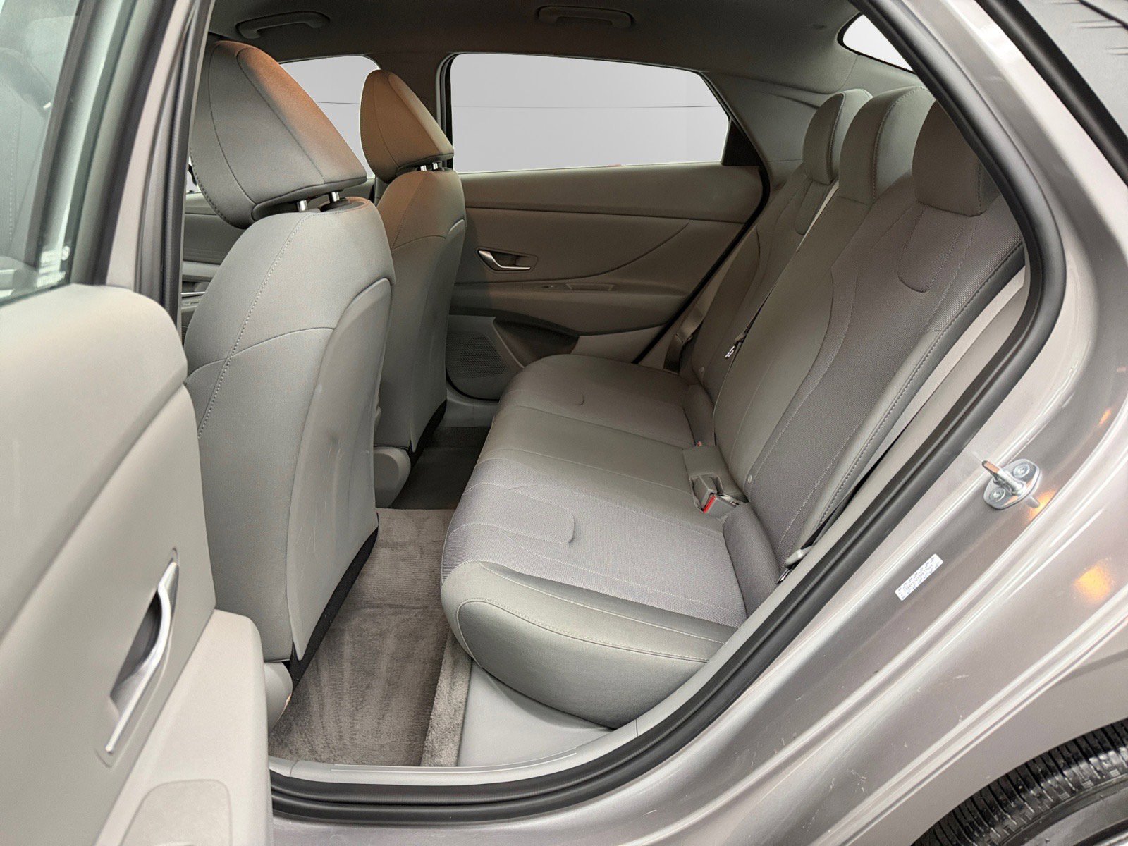 Used 2023 Hyundai Elantra SE image 13