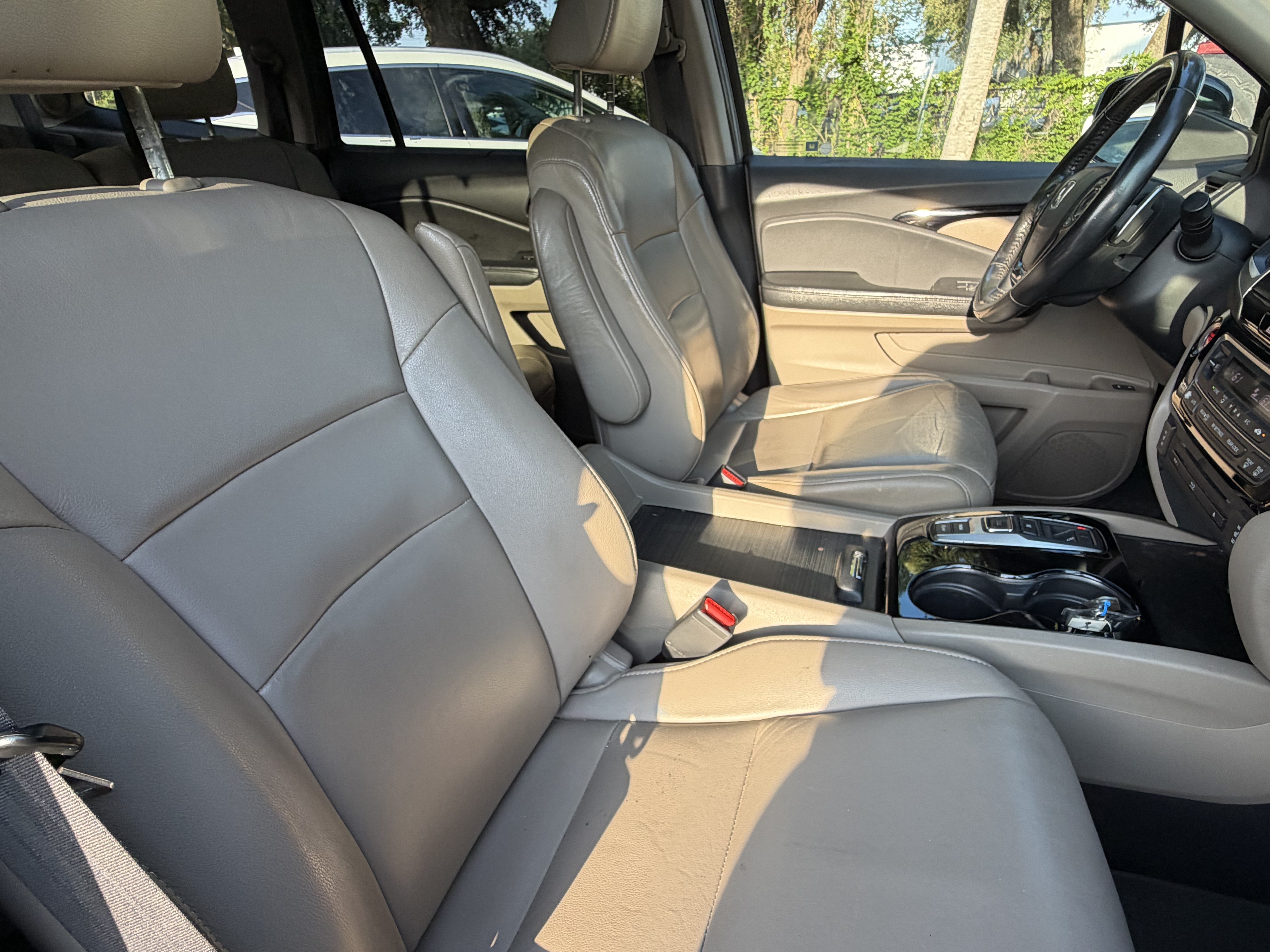 Used 2016 Honda Pilot Touring image 45