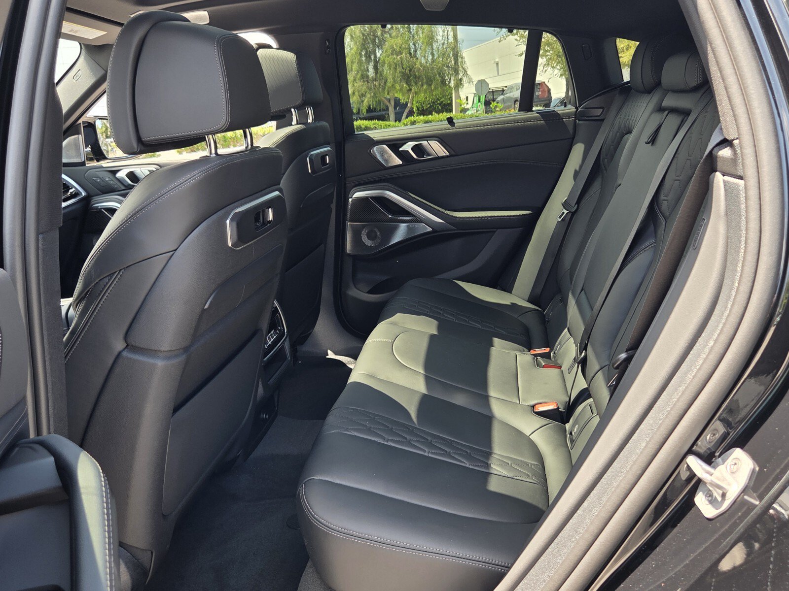 New 2027 BMW X6 M60i AWD/4WD image 11