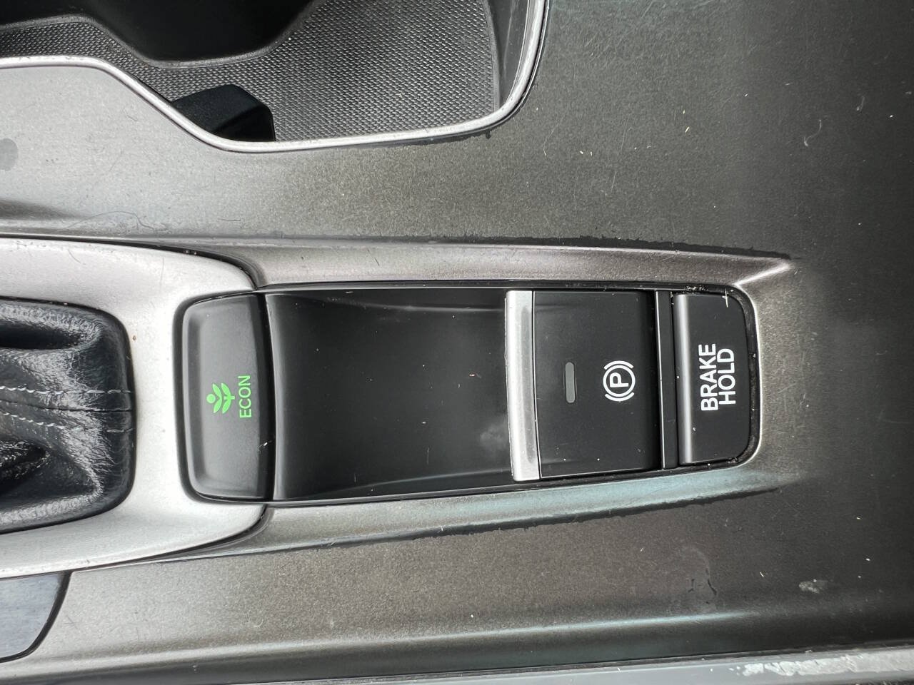 Used 2018 Honda Accord EX-L image 10