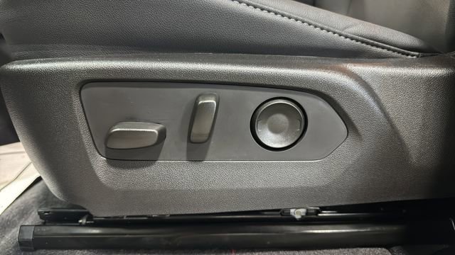 Used 2026 Chevrolet Colorado LT w/ LT Convenience Package image 35