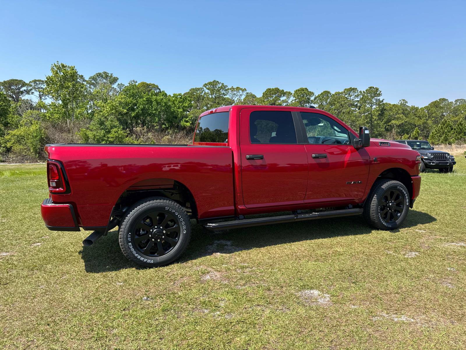 New 2026 RAM 3500 Big Horn AWD/4WD image 3