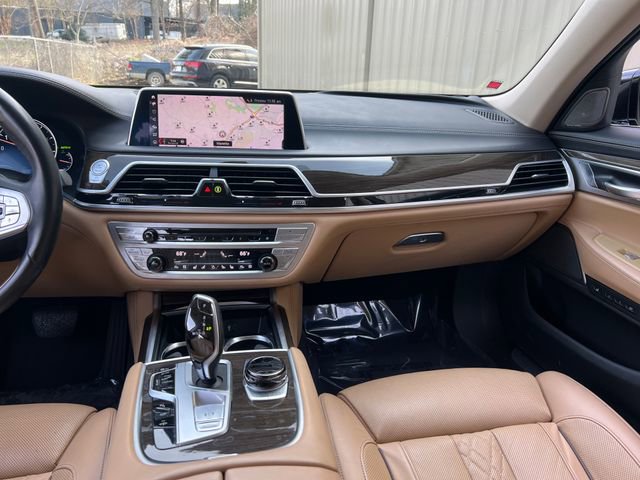 Used 2019 BMW 740i w/ Executive Package image 15