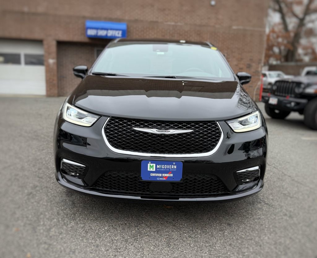 New 2026 Chrysler Pacifica Select FWD image 2