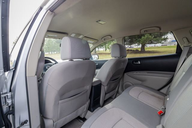 Used 2012 Nissan Rogue SV image 16