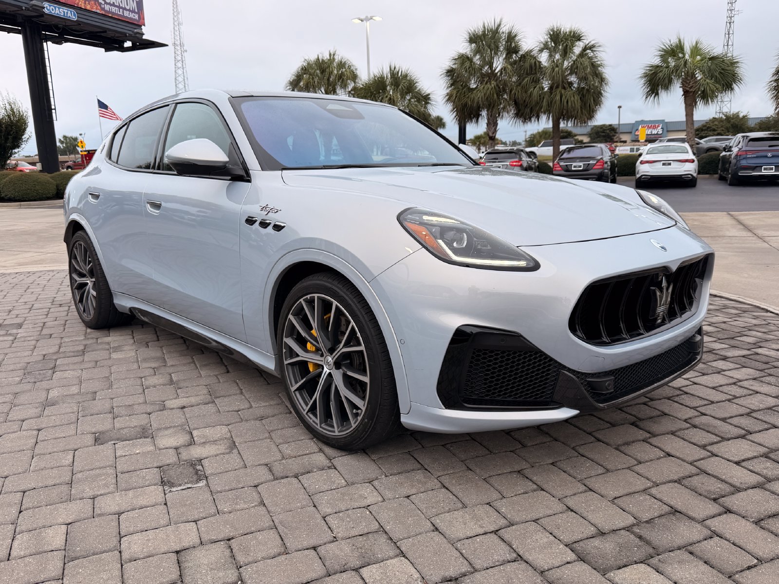 Used 2023 Maserati Grecale Trofeo AWD/4WD image 7