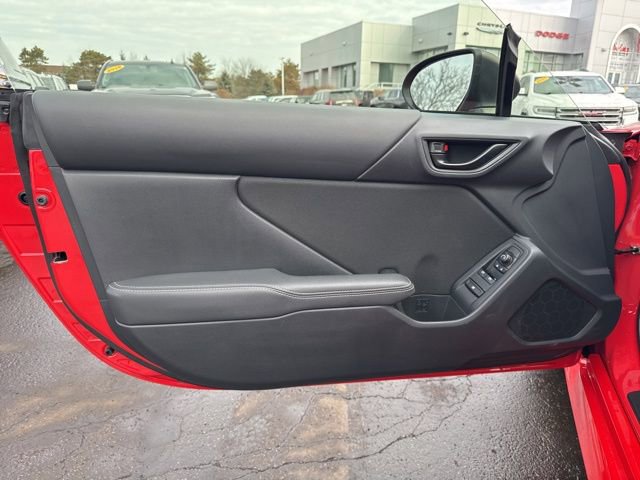 Used 2022 Toyota GR86 w/ ALL Weather Mat Package (TMS) image 8