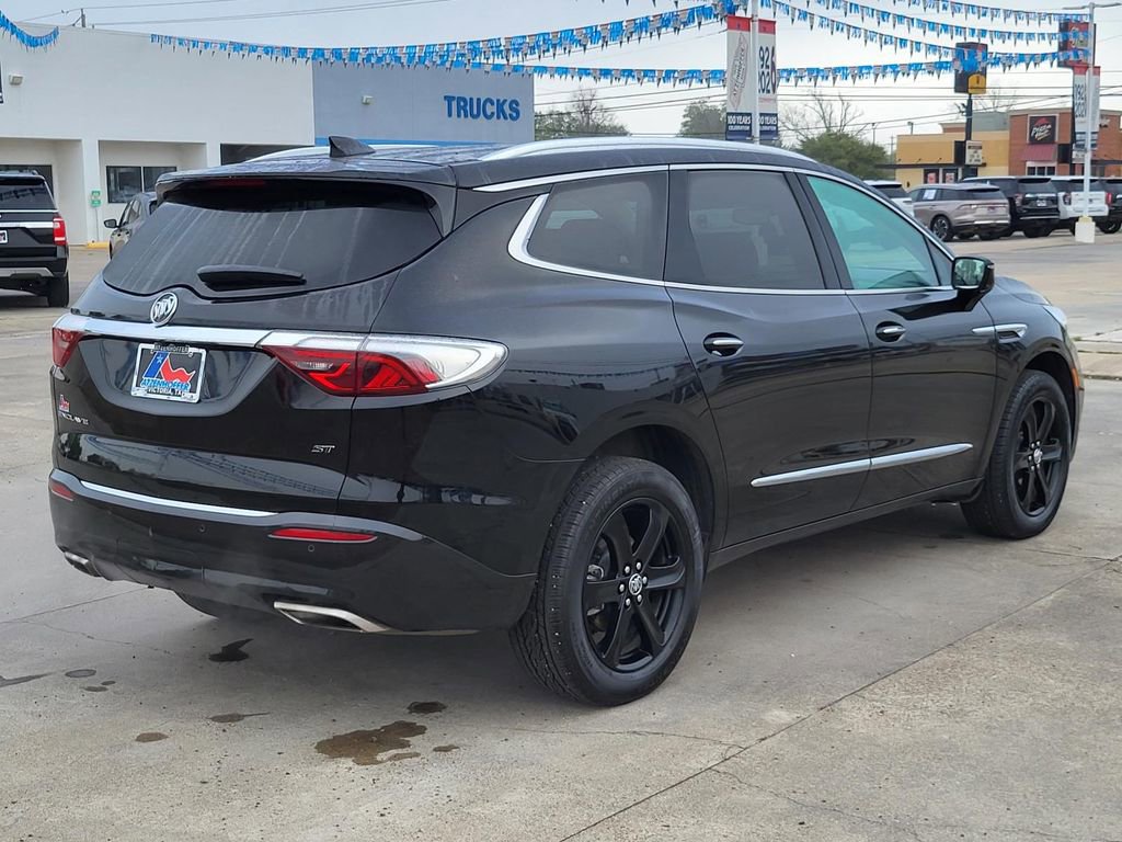Used 2023 Buick Enclave Essence w/ Sport Touring Edition image 7