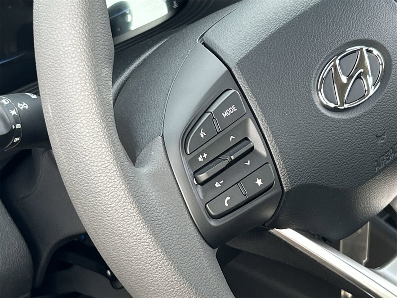 New 2026 Hyundai Venue SE FWD image 22