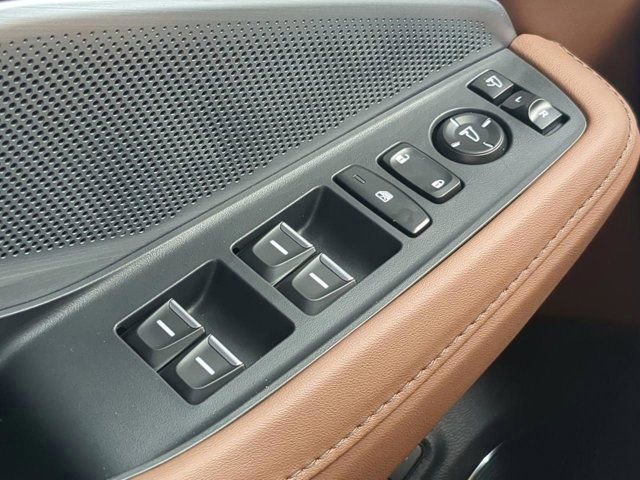 Used 2025 Acura MDX FWD w/ Technology Package image 21
