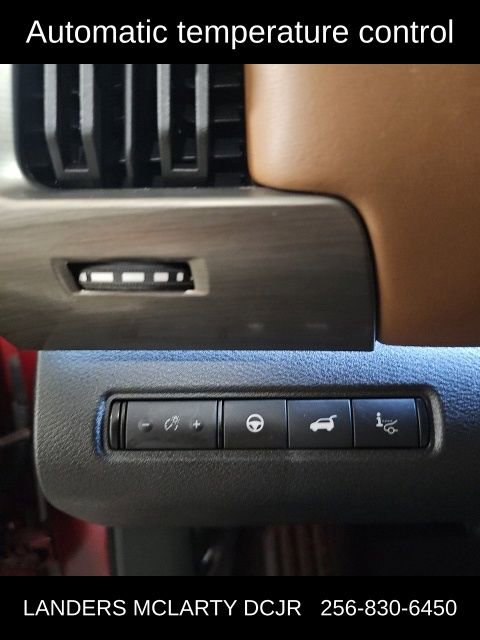Used 2023 Nissan Pathfinder Platinum w/ Cargo Package AWD/4WD image 14