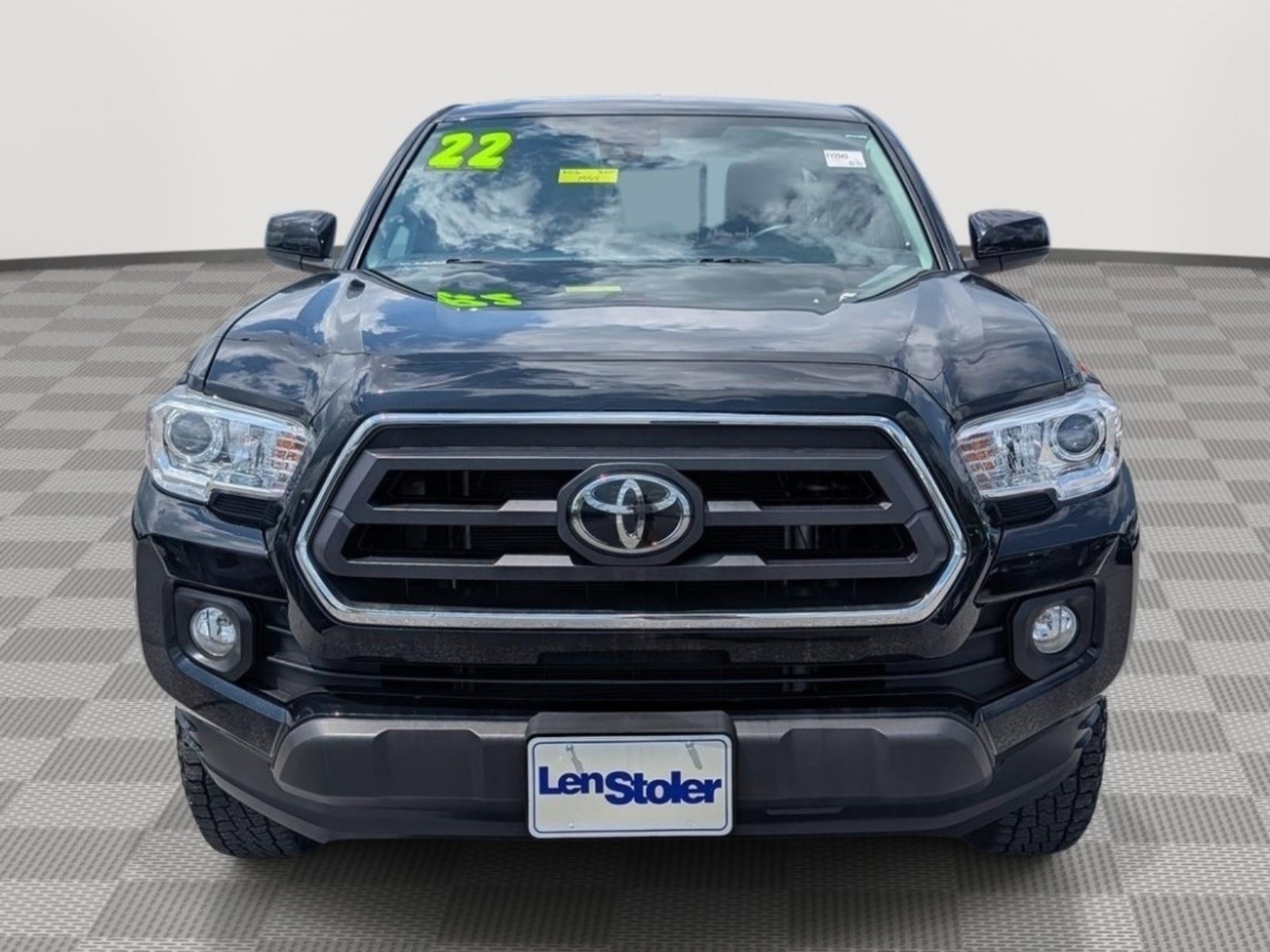 Used 2022 Toyota Tacoma SR5 RWD image 8