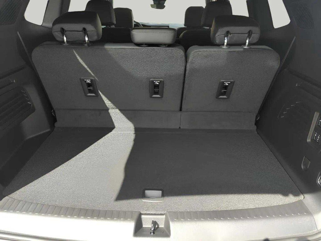 New 2025 GMC Acadia Denali w/ Super Cruise Package image 14