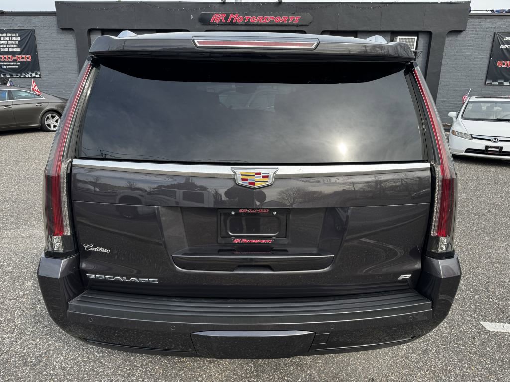 Used 2015 Cadillac Escalade ESV Platinum image 4