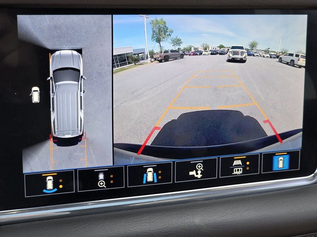 Used 2021 GMC Yukon XL Denali w/ Denali Premium Package image 22