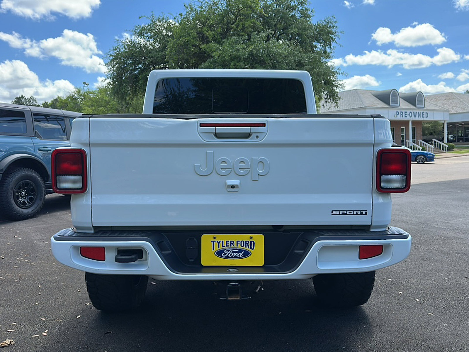 Used 2020 Jeep Gladiator Sport w/ Quick Order Package 24S image 6