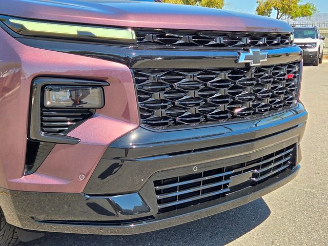 Used 2026 Chevrolet Traverse RS w/ LPO, Floor Liner Package FWD image 2