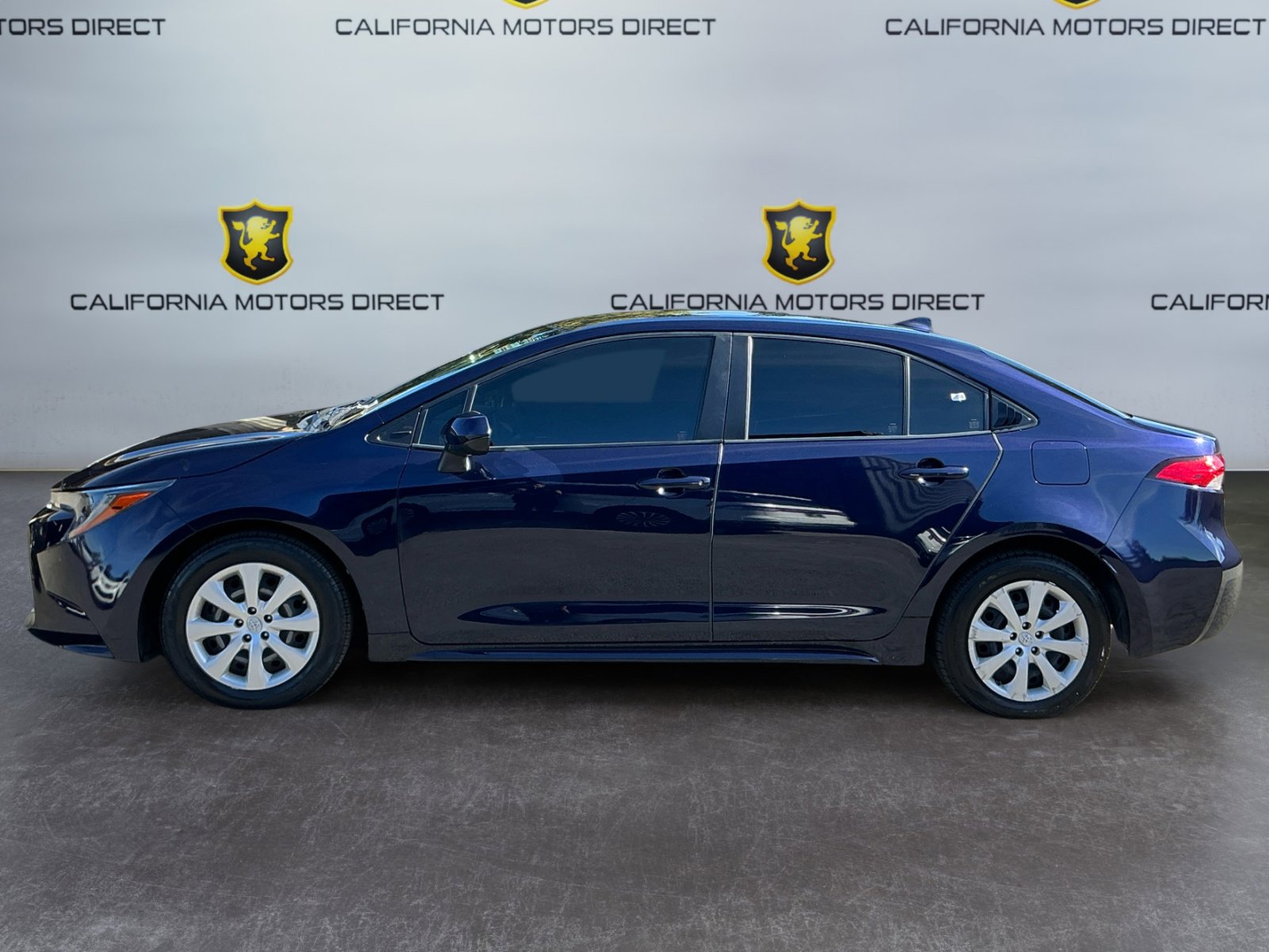 Used 2021 Toyota Corolla LE w/ Carpet Mat Package (TMS) image 8