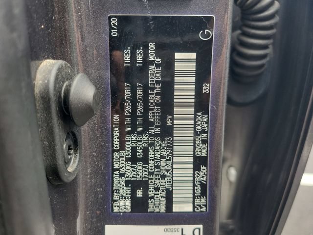 Used 2020 Toyota 4Runner SR5 AWD/4WD image 37