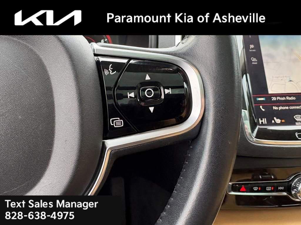 Used 2016 Volvo XC90 T6 Momentum w/ Momentum Plus Package image 13