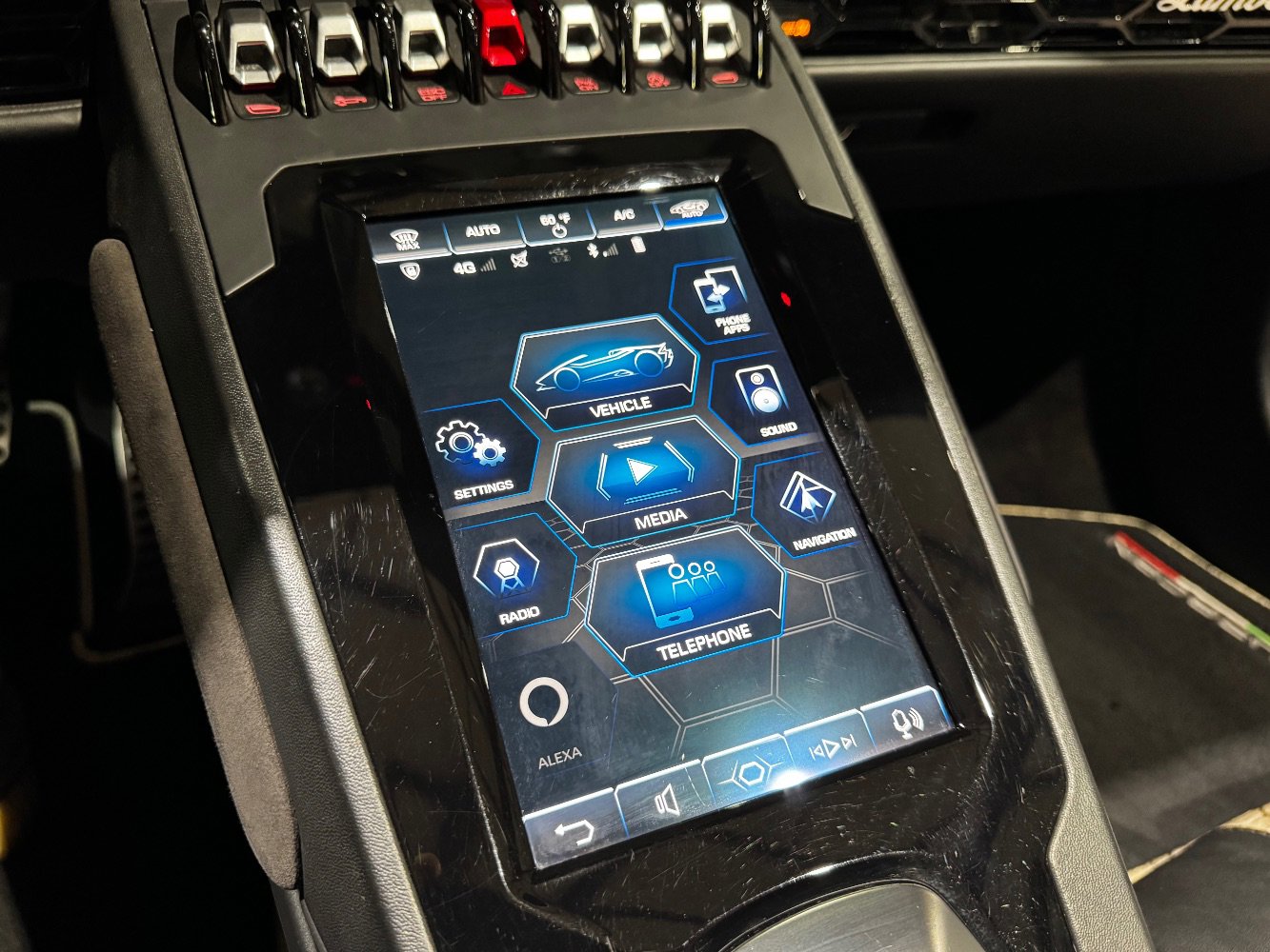 Used 2022 Lamborghini Huracan EVO image 33