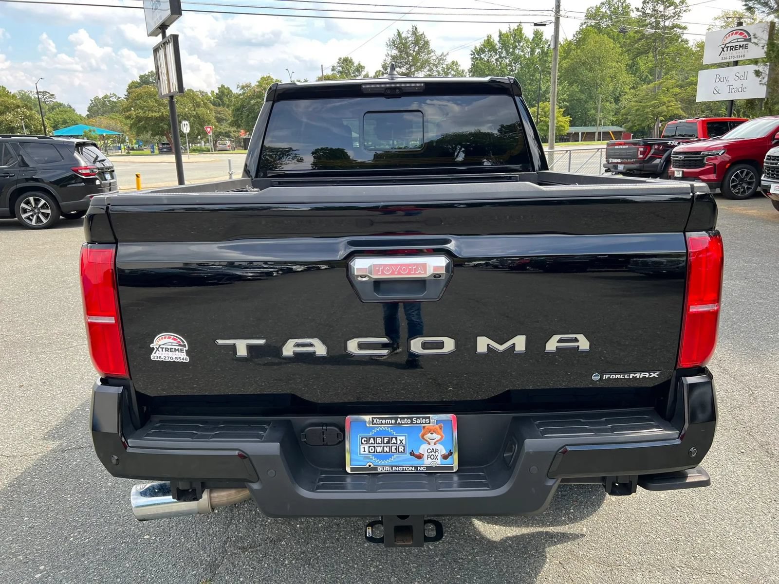 Used 2025 Toyota Tacoma Limited AWD/4WD image 5