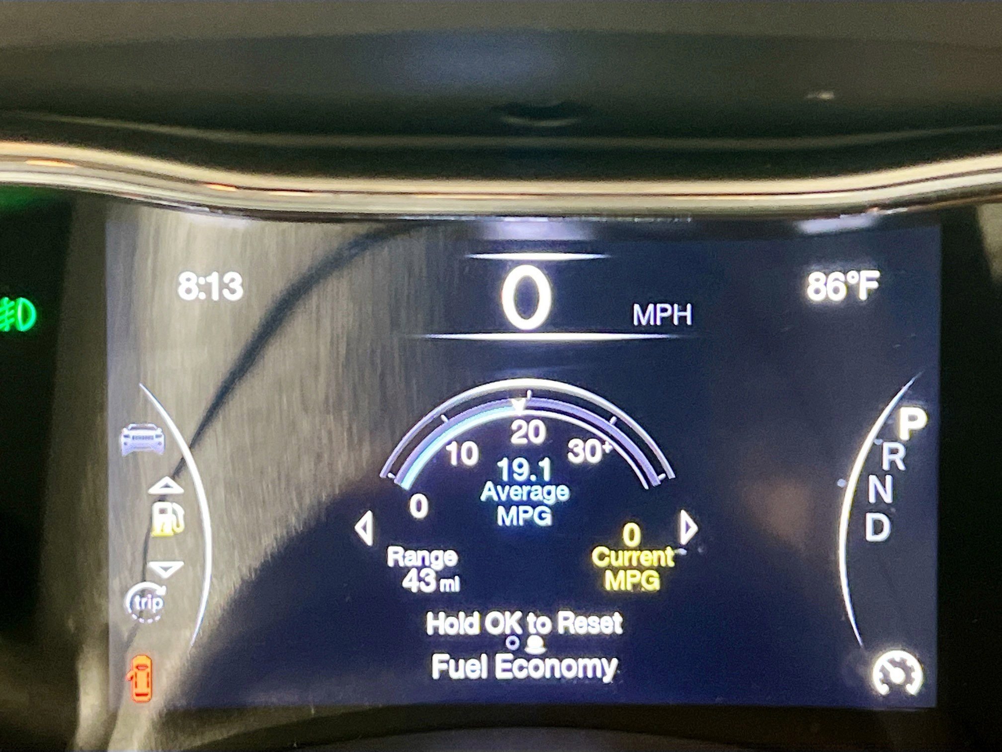 Used 2019 Jeep Grand Cherokee Laredo AWD/4WD image 23