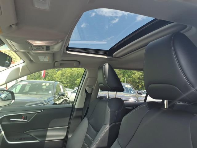 Used 2025 Toyota RAV4 XLE Premium AWD/4WD image 16