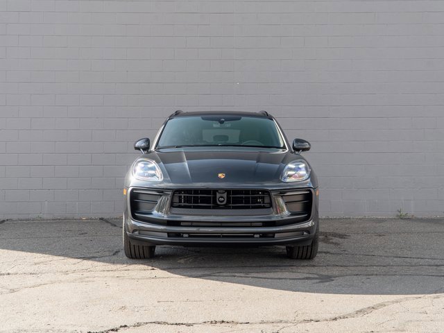 New 2026 Porsche Macan image 10