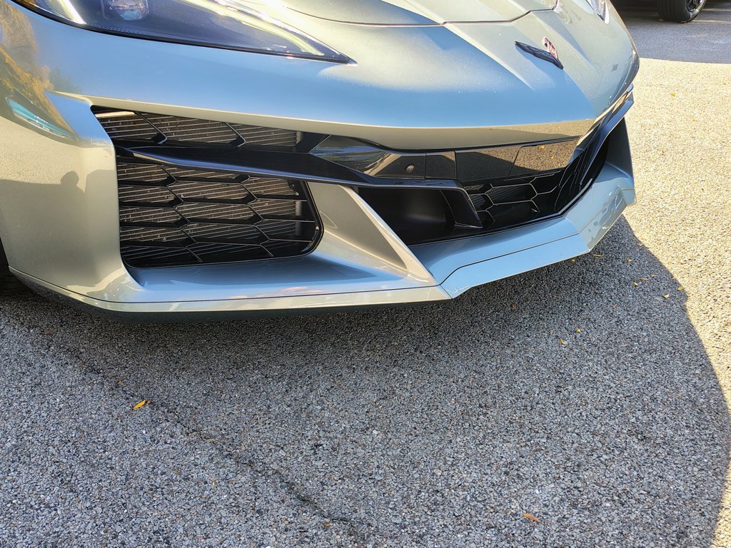 Used 2024 Chevrolet Corvette Z06 RWD image 15