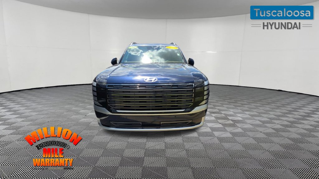 Used 2026 Hyundai Palisade Calligraphy FWD image 2