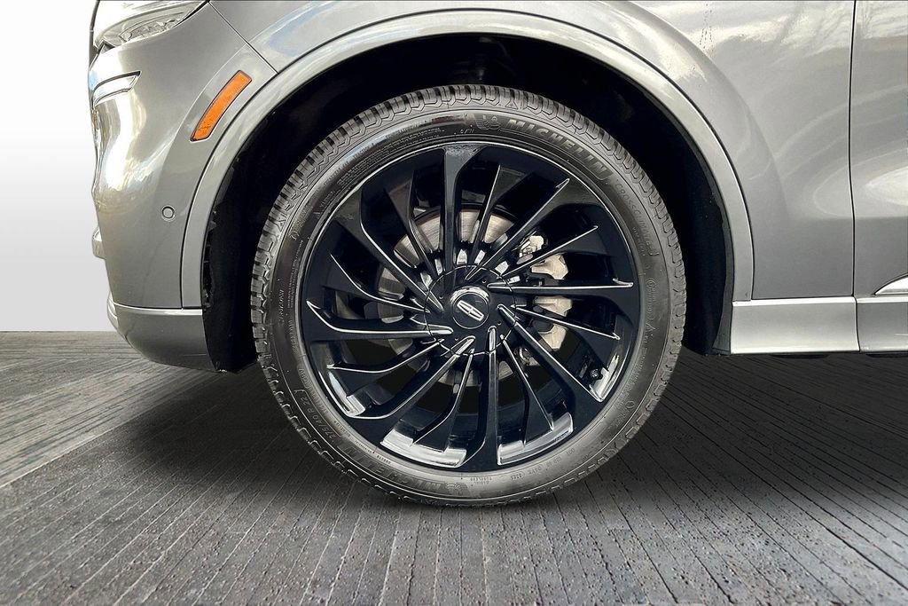 Used 2022 Lincoln Aviator Reserve w/ Equipment Group 201A AWD/4WD image 32