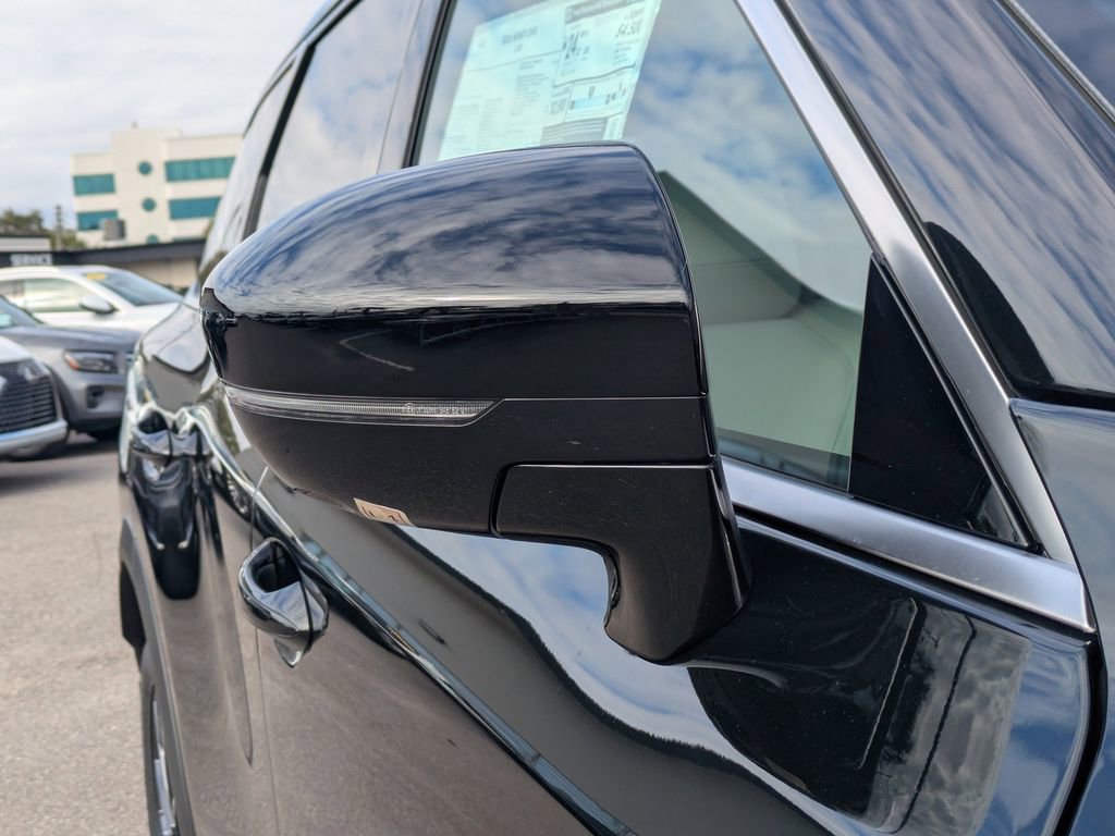 New 2026 INFINITI QX60 Luxe w/ Cargo Package image 12