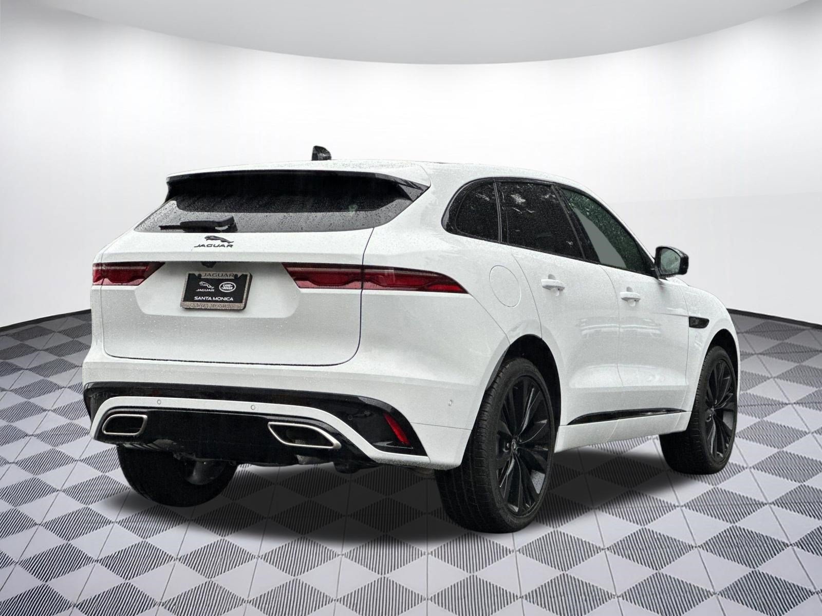 Used 2025 Jaguar F-PACE R-Dynamic S AWD/4WD image 9