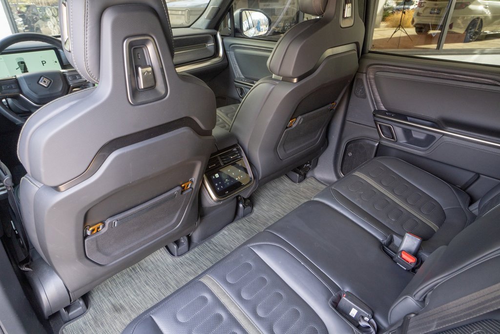 Used 2024 Rivian R1S Adventure image 18