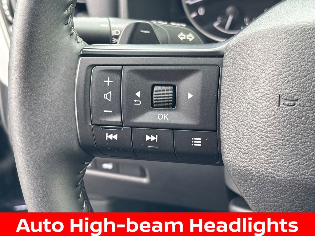 Certified 2026 Nissan Rogue SV AWD/4WD image 15